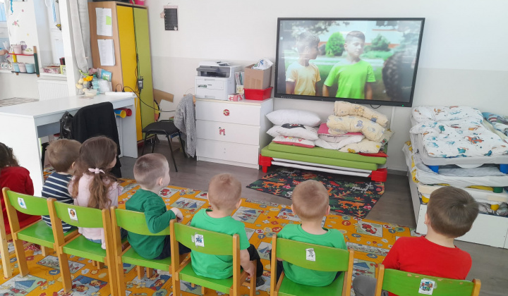3. fotografia fotogalérie Rozvojový tím v akcii / Edukácia triedenia odpadu - foto