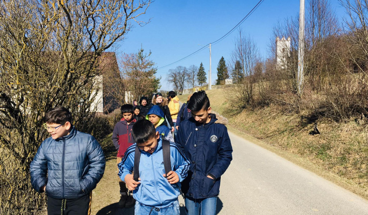 13. fotografia fotogalérie Rozvojový tím v akcii / Učíme sa pre život: Na gazdovskom dvore  - foto