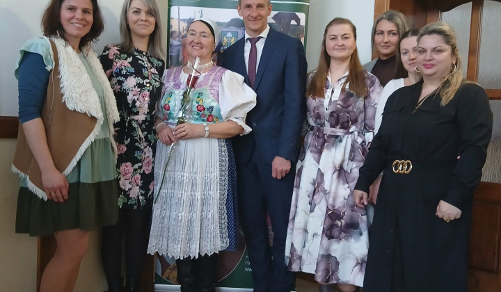 16. fotografia fotogalérie Rozvojový tím v akcii / ÚCTA K ŽENÁM - foto