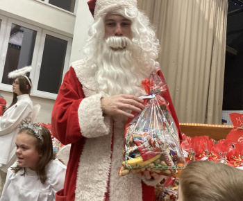 Aktuality / Mikuláš v Bzenove - foto