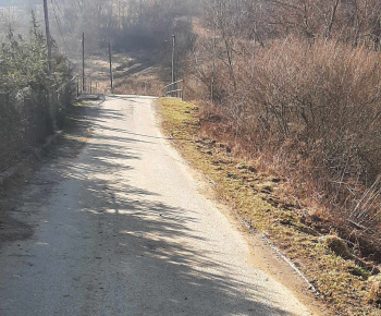 Rozvojový tím v akcii / Upratovanie domov a dvorov - foto