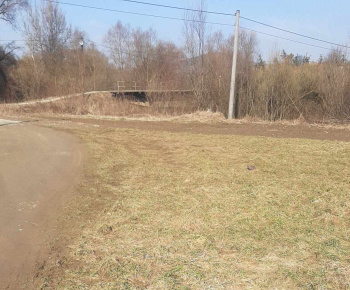 Rozvojový tím v akcii / Upratovanie domov a dvorov - foto