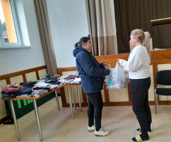 Rozvojový tím v akcii / Burza hračiek a oblečenia - foto
