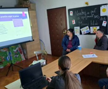 Rozvojový tím v akcii / Práca za rohom - foto