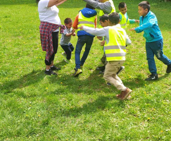 Rozvojový tím v akcii / Spoznávanie lesa - foto