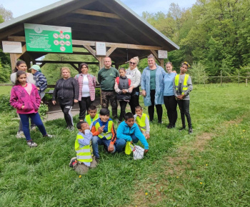 Rozvojový tím v akcii / Spoznávanie lesa - foto