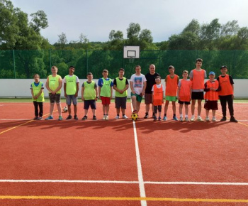 Rozvojový tím v akcii / Športové popoludnie v Bzenove - foto