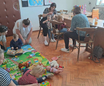 Rozvojový tím v akcii / Mami klub pri príležitosti Dňa Matiek - foto