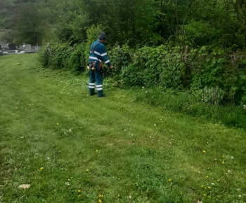 Rozvojový tím v akcii / Jarné skrášlenie obce - foto