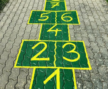 Rozvojový tím v akcii / Skákacia škôlka pre šetkých - foto