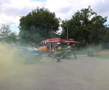 Rozvojový tím v akcii / Medzinárodný deň detí v Bzenove - foto