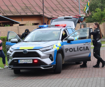 Rozvojový tím v akcii / Medzinárodný deň detí v Bzenove - foto