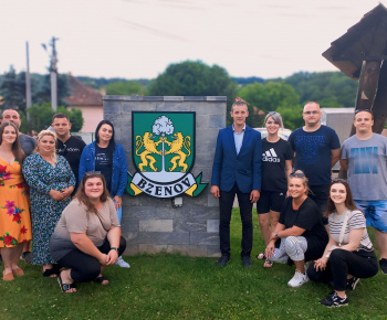 Rozvojový tím v akcii / Medzinárodný deň detí v Bzenove - foto