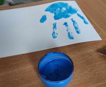 Rozvojový tím v akcii / Skrášľovanie Mami klubu - foto