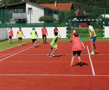 Rozvojový tím v akcii / Športové popoludnie v Bzenove - foto