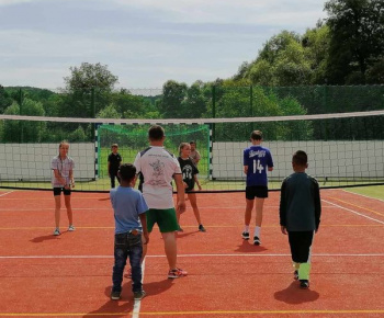 Rozvojový tím v akcii / Športové hry pre deti - foto