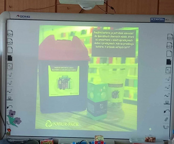 Rozvojový tím v akcii / Triedenie elektroodpadu - foto