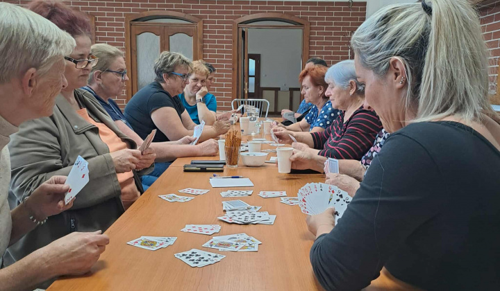 1. fotografia fotogalérie Rozvojový tím v akcii / Zábavné popoludnie so seniormi - foto