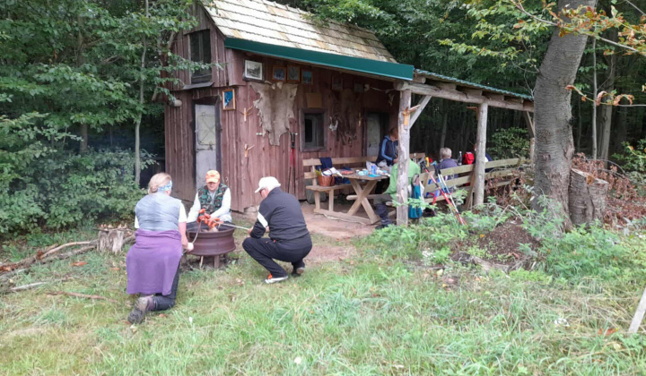 3. fotografia fotogalérie Rozvojový tím v akcii / Jesenná náučná prechádzka v lese - foto