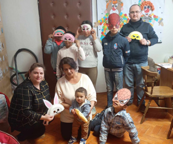 Rozvojový tím v akcii / Prípravy na karneval - foto