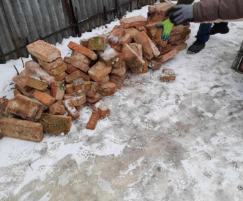 Rozvojový tím v akcii / Nový chodník k domu - foto