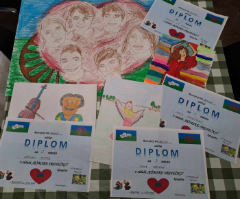 Rozvojový tím v akcii /  Súťaž „Rómske srdiečko - foto