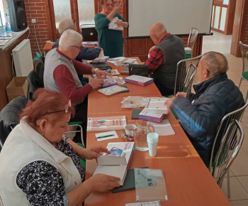Rozvojový tím v akcii / Digitálni seniori – Spoločne objavujeme svet technológií - foto