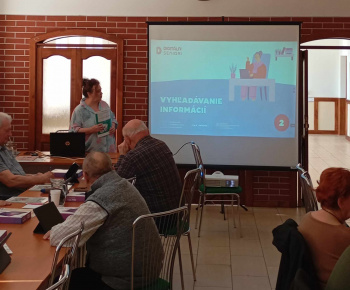 Rozvojový tím v akcii / Digitálni seniori v Bzenove - foto