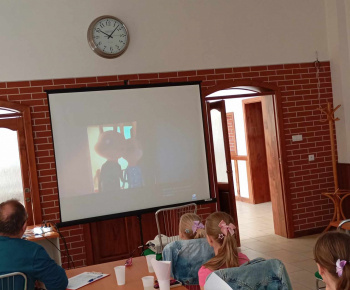 Rozvojový tím v akcii / Filmové dopoludnie: Cesta do ríše pierok - foto