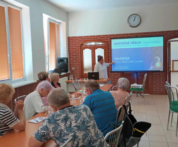 Rozvojový tím v akcii / Digitálni Seniori – Štvrté stretnutie - foto