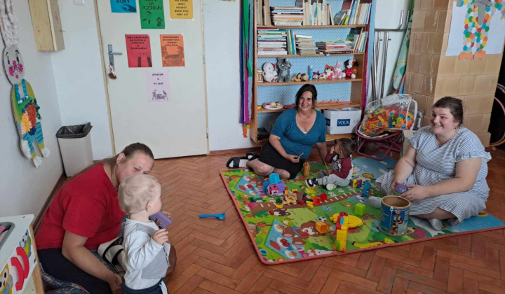 2. fotografia fotogalérie Rozvojový tím v akcii /  Vdýchni život odpadu  - foto