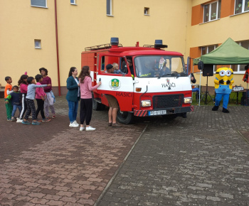 Rozvojový tím v akcii / Medzinárodný deň detí v Bzenove - foto