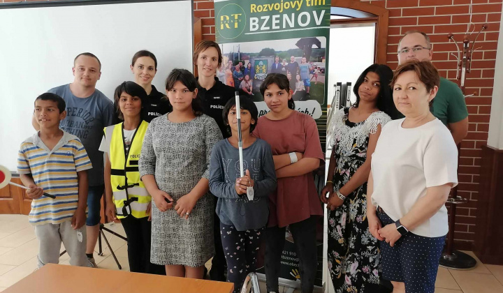 1. fotografia fotogalérie Rozvojový tím v akcii /  Pravidlá cestnej premávky  –  zábavne a poučne! - foto