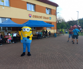 Rozvojový tím v akcii / Medzinárodný deň detí v Bzenove - foto