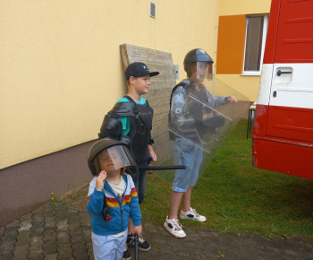 Rozvojový tím v akcii / Medzinárodný deň detí v Bzenove - foto