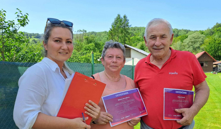 5. fotografia fotogalérie Rozvojový tím v akcii / Osvedčenia o absolvovaní kurzu „Digitálni seniori“  - foto