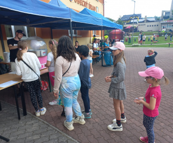 Rozvojový tím v akcii / Medzinárodný deň detí v Bzenove - foto