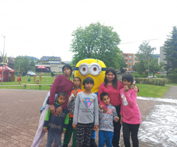 Rozvojový tím v akcii / Medzinárodný deň detí v Bzenove - foto