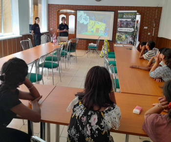 Rozvojový tím v akcii /  Pravidlá cestnej premávky  –  zábavne a poučne! - foto