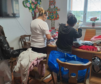 Rozvojový tím v akcii / Bzenovčania pomáhajú – solidarita bez hraníc - foto