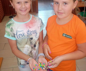 Rozvojový tím v akcii / Uviaž si farbičky na ručičky - foto