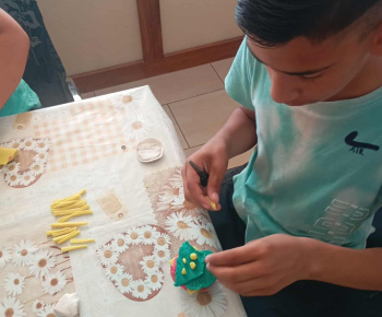 Rozvojový tím v akcii / Uviaž si farbičky na ručičky - foto