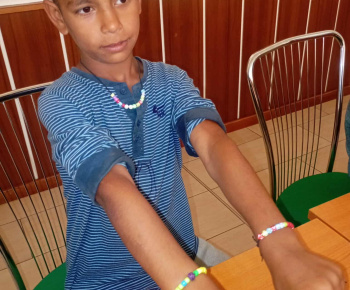 Rozvojový tím v akcii / Uviaž si farbičky na ručičky - foto