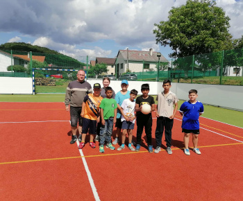 Rozvojový tím v akcii / Vybíjaná spája! - foto