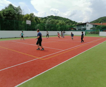 Rozvojový tím v akcii / Zahrajme sa s loptou!  - foto