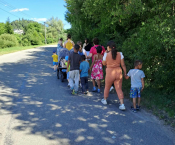 Rozvojový tím v akcii / Kočíková prechádzka – spoločné chvíle v prírode  - foto