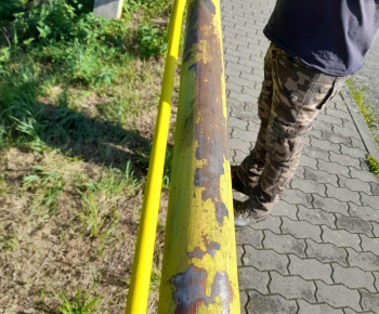 Rozvojový tím v akcii / Renovácia zábradlia - foto