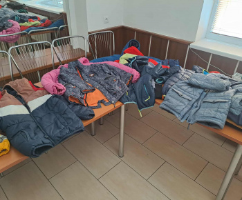 Rozvojový tím v akcii / Burza šatstva a kníh - foto