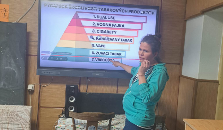 3. fotografia fotogalérie Rozvojový tím v akcii /  „NIE“ cigaretám  - foto