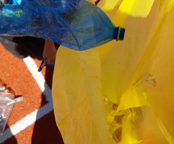 Rozvojový tím v akcii / Letná prechádzka po obci – Spoločne za čistejšiu obec - foto